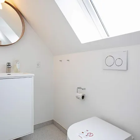 12 Person In Vaeggerlose Bøtø By