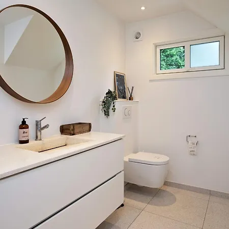 12 Person In Vaeggerlose Tatil Evi Bøtø By